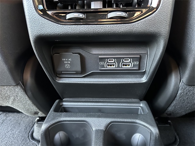 2025 Jeep Grand Cherokee Limited photo 16
