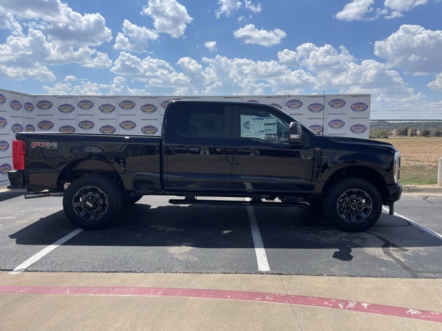 2026 Ford F-250 Super Duty XL's photo