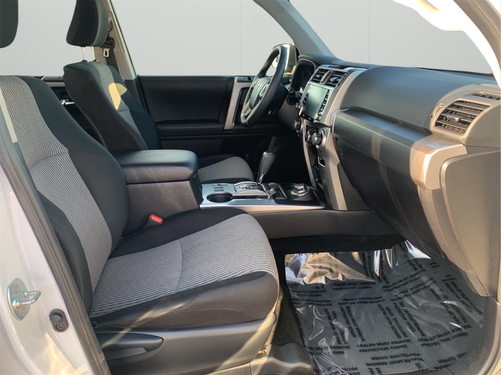 2024 Toyota 4Runner SR5 photo 28