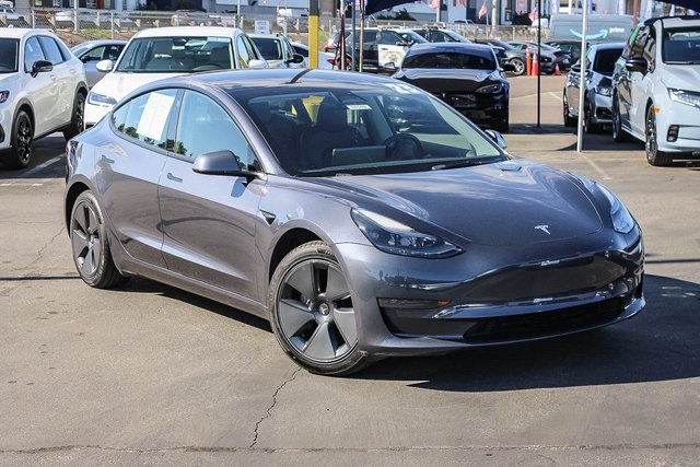 2023 Tesla Model 3 Base's photo