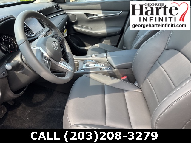 2025 Infiniti QX50 PURE AWD photo 17