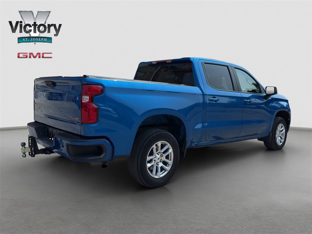 2022 Chevrolet Silverado RST photo 10