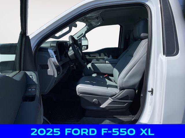 2025 Ford F-550 XL photo 4