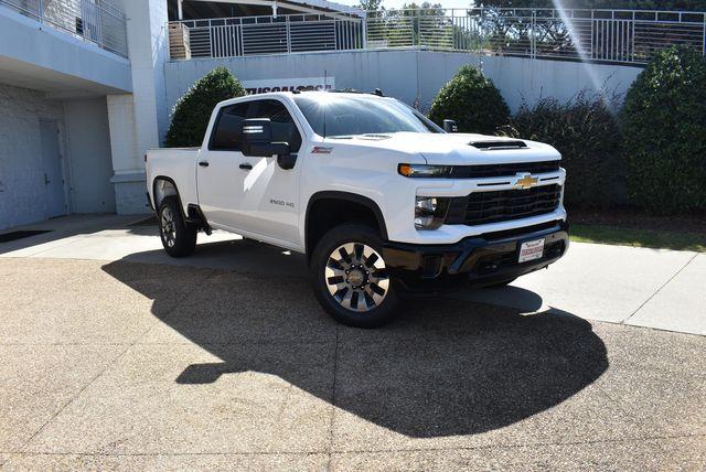 2026 Chevrolet Silverado 2500HD Custom's photo