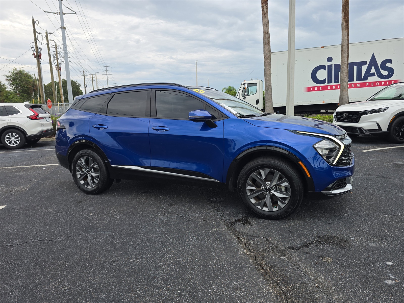 2023 Kia Sportage SX photo 2