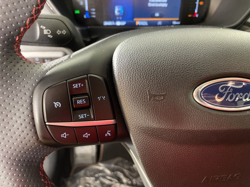 2023 Ford Escape ST-Line photo 19