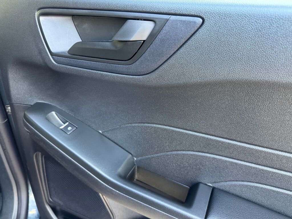 2022 Ford Escape SE photo 20