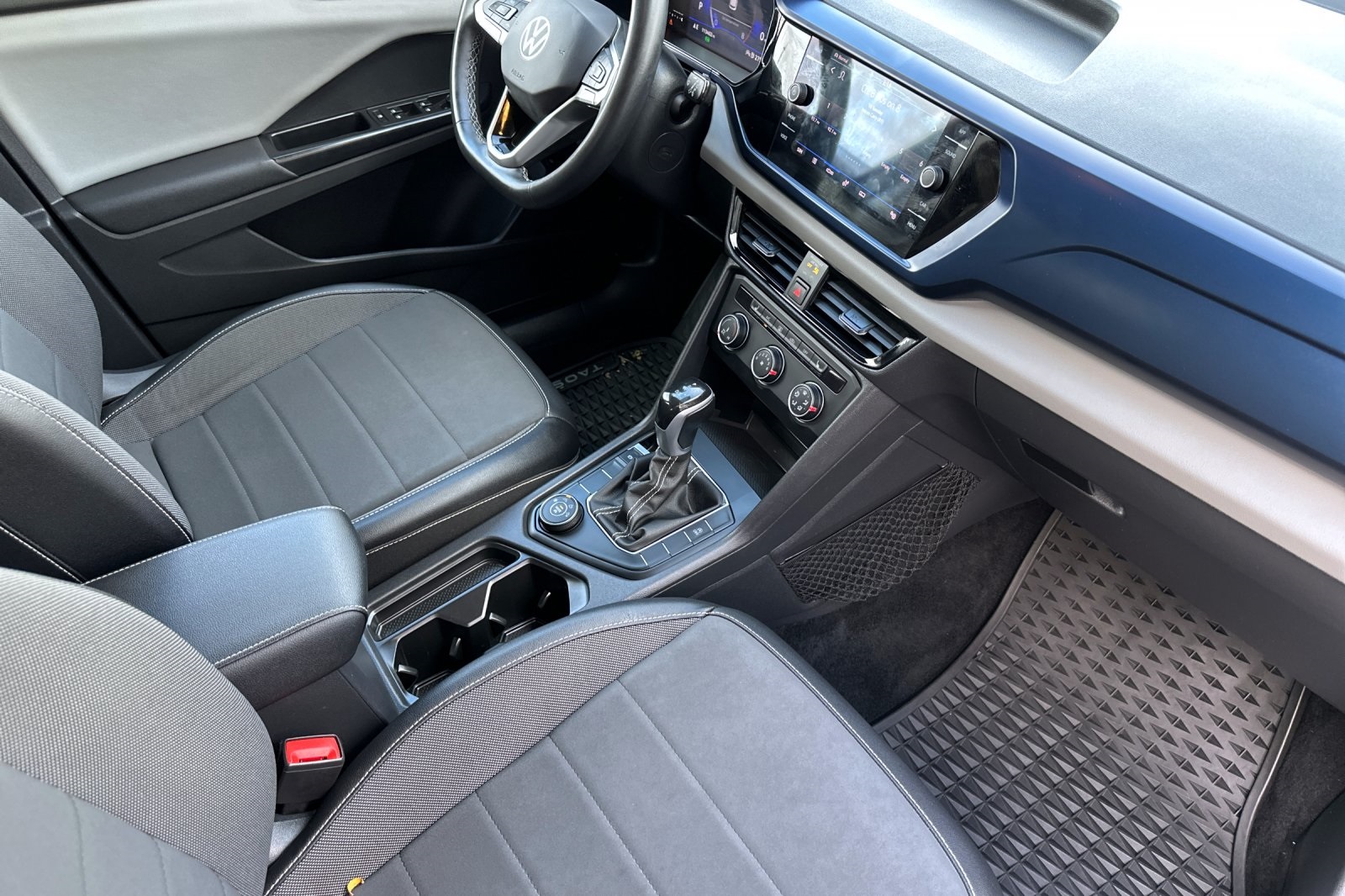 2022 Volkswagen Taos SE photo 15