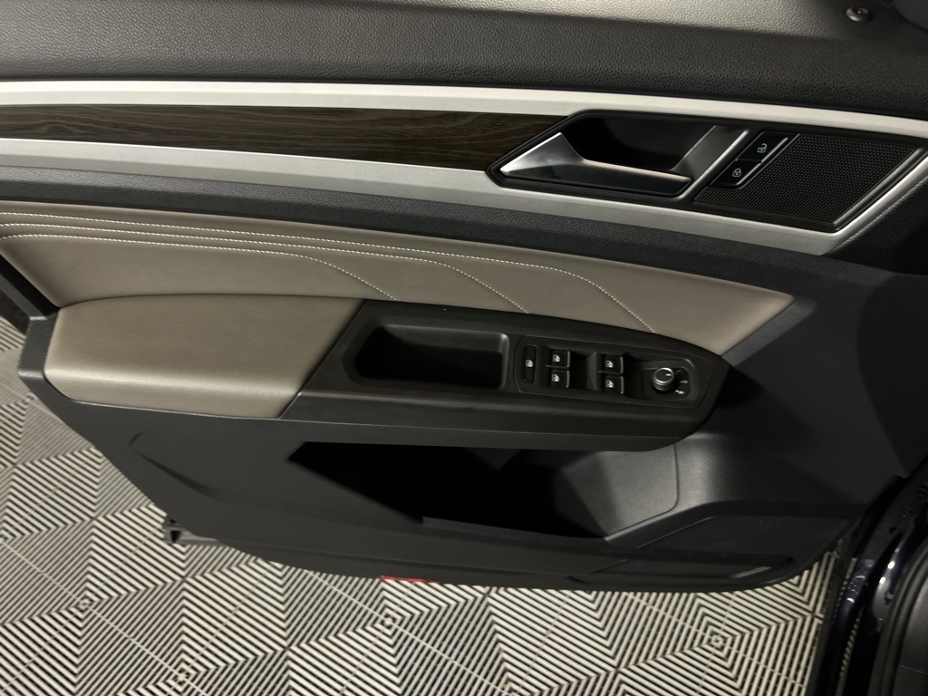 2022 Volkswagen Atlas SE Technology photo 18