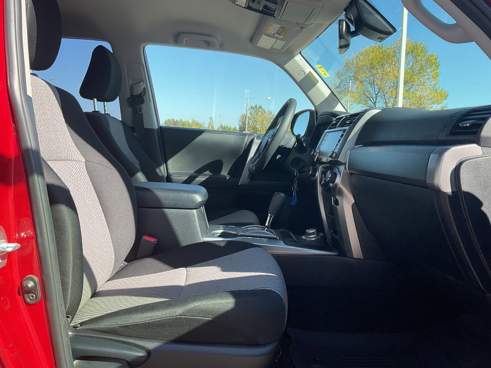 2021 Toyota 4Runner SR5 4WD photo 11