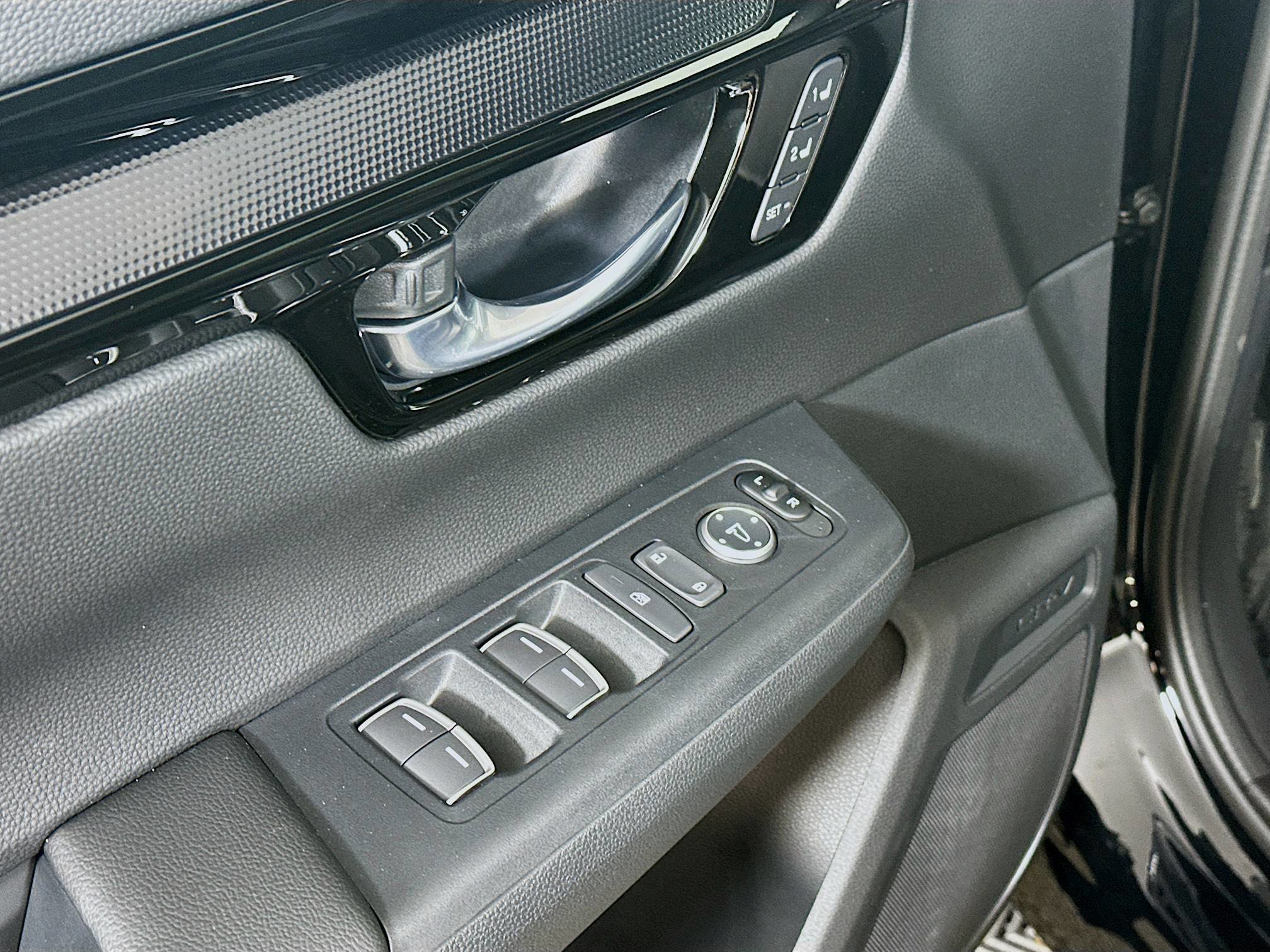 2026 Honda CR-V Sport Touring photo 17