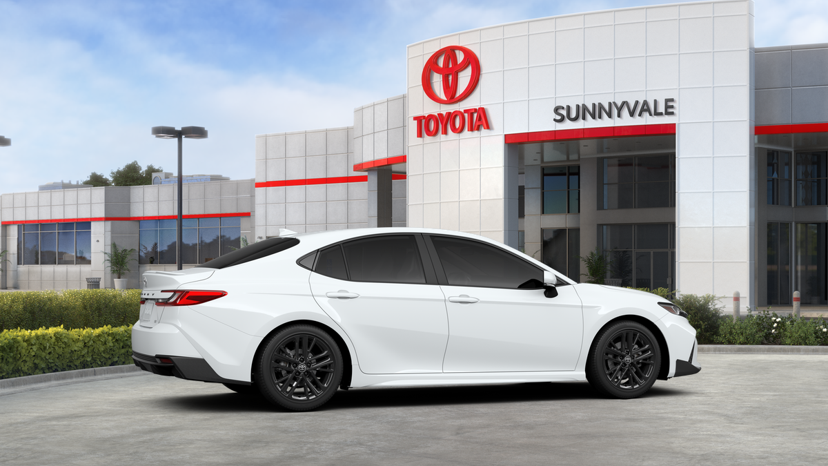2026 Toyota Camry SE photo 10