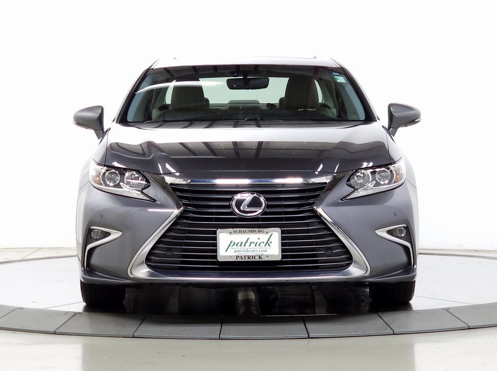 2016 Lexus ES 350 photo 2