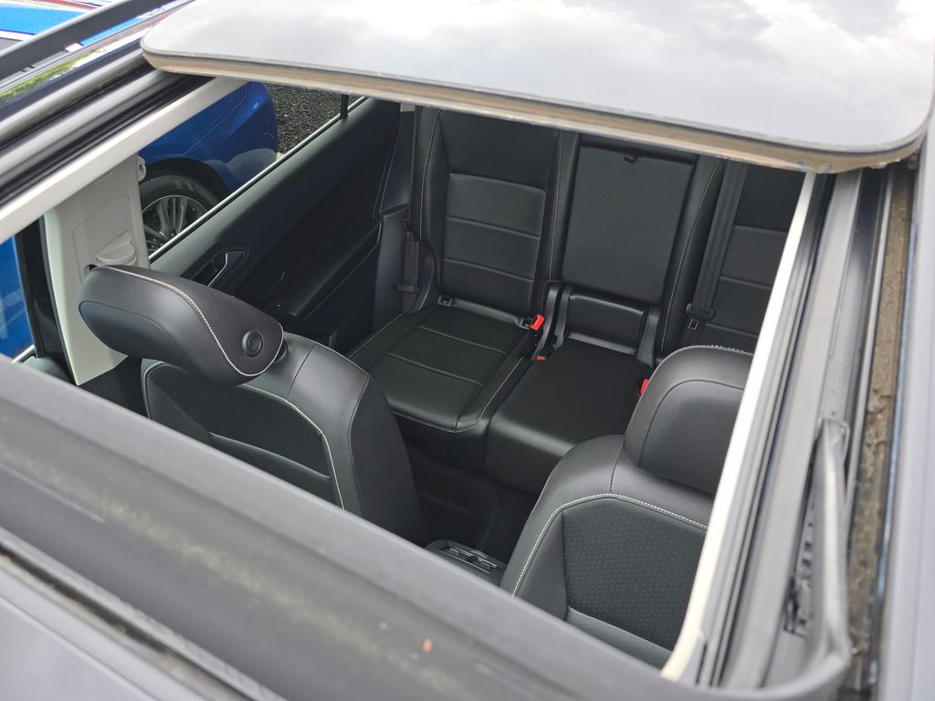 2021 Volkswagen Tiguan SE photo 21