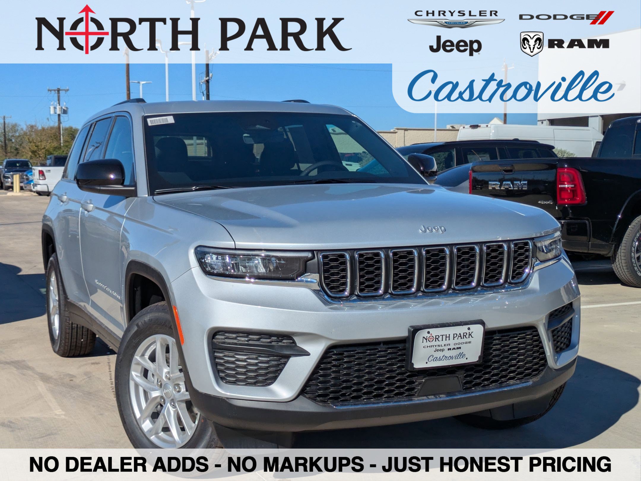 2025 Jeep Grand Cherokee Laredo's photo