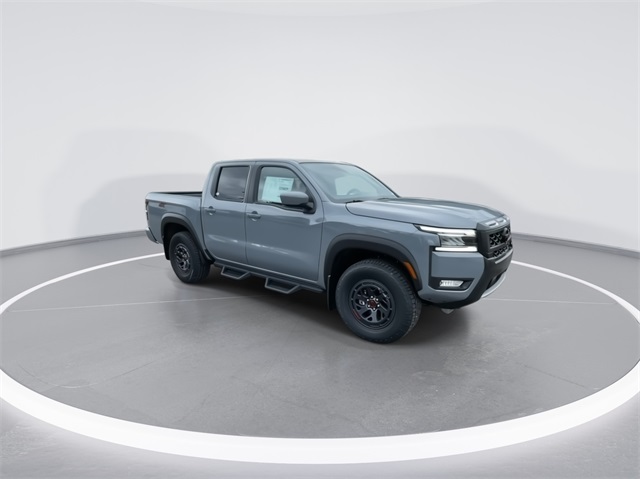2025 Nissan Frontier PRO-4X photo 2