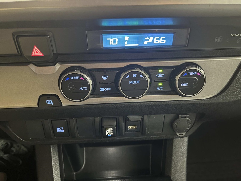 2023 Toyota Tacoma SR5 photo 11