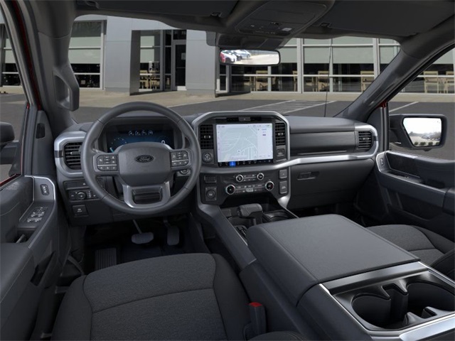2025 Ford F-150 XLT photo 8
