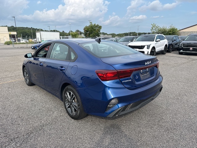 2022 Kia Forte LXS photo 7