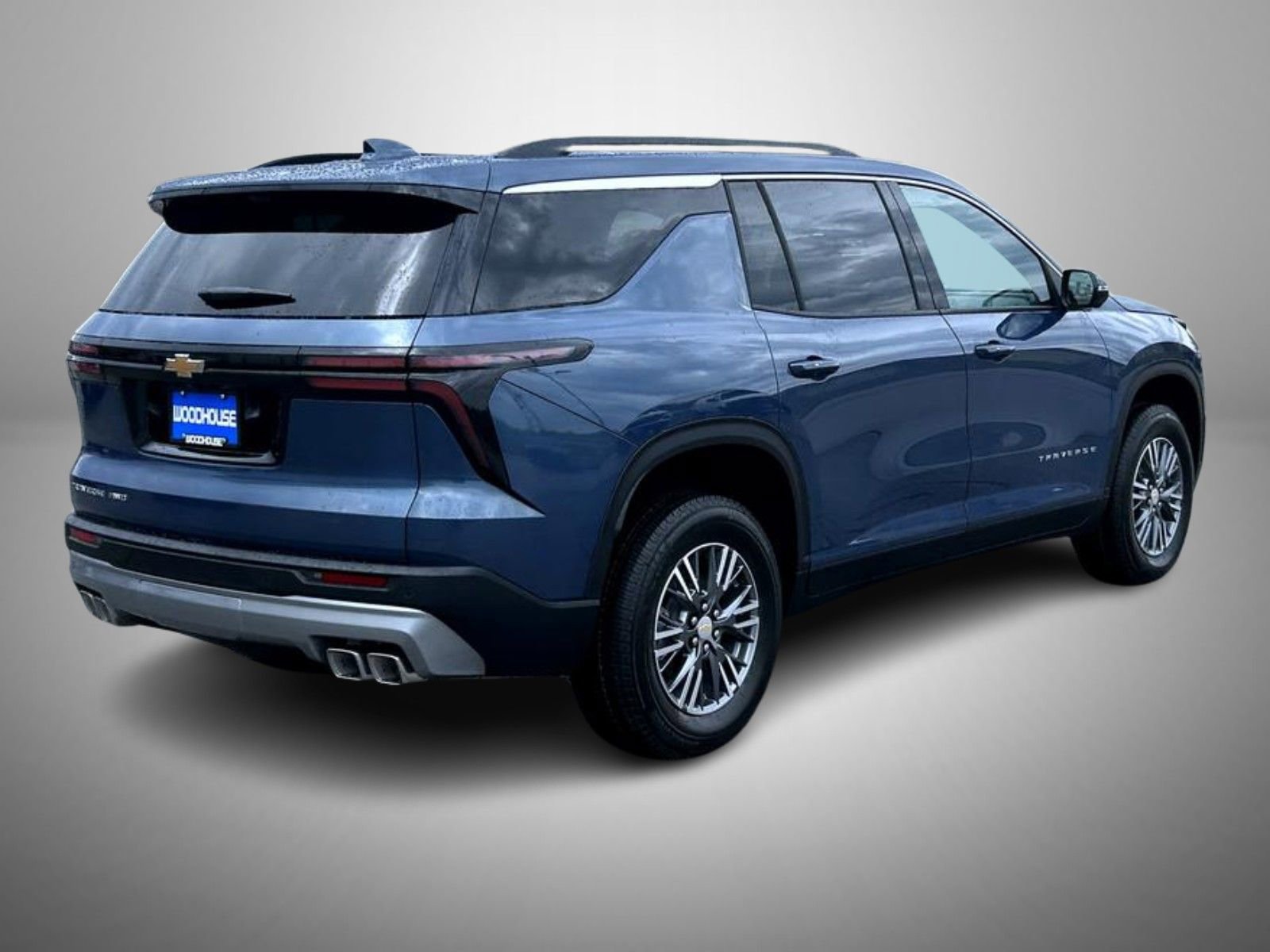 2026 Chevrolet Traverse photo 2