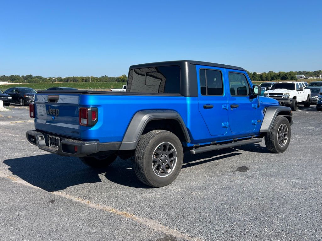 2020 Jeep Gladiator Sport photo 3