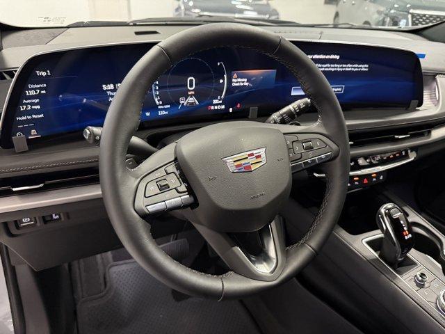 2025 Cadillac XT4 Premium Luxury photo 4