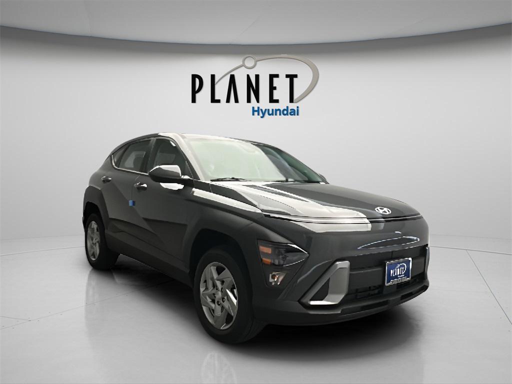2026 Hyundai Kona SE's photo