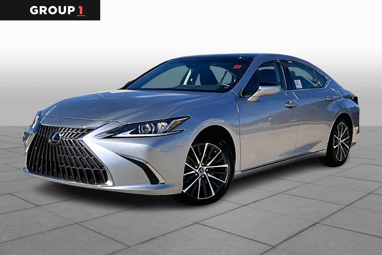 2025 Lexus ES 350's photo