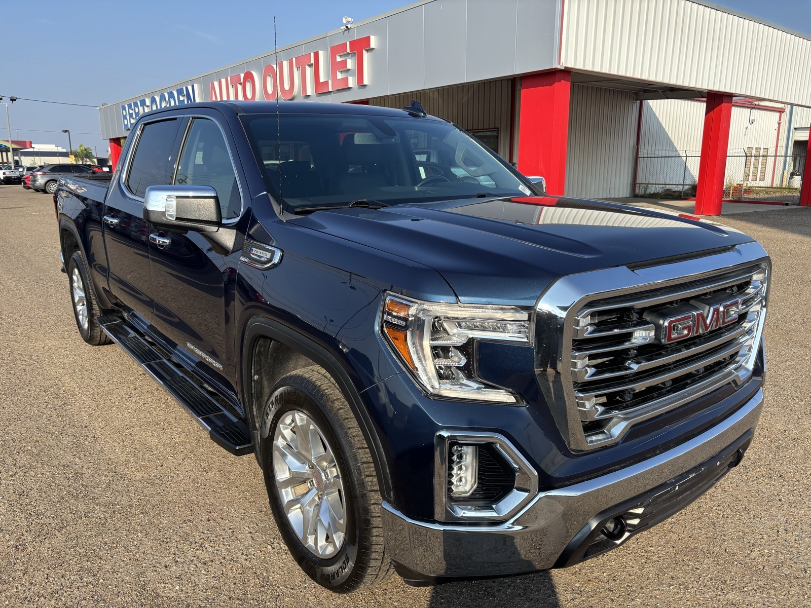 2021 GMC Sierra 1500 SLT's photo