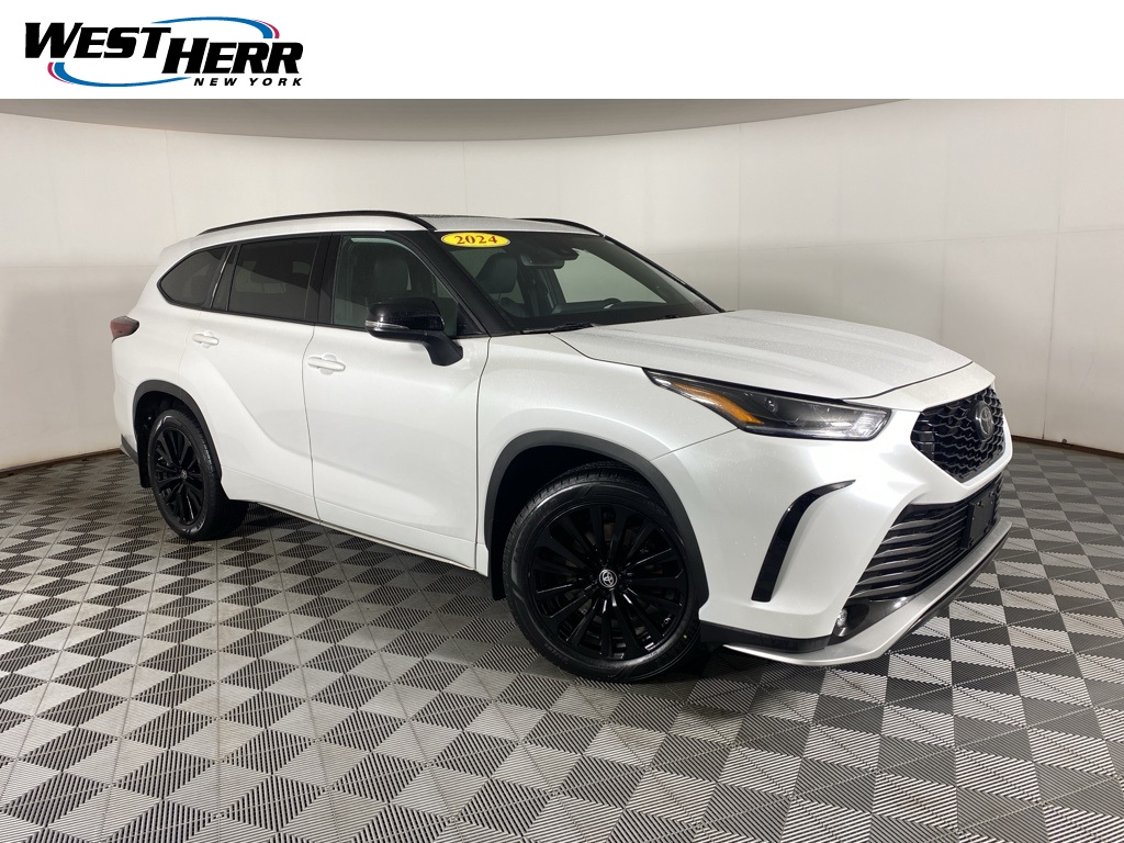 2024 Toyota Highlander XSE's photo