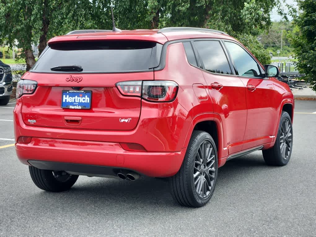 2022 Jeep Compass Limited photo 3