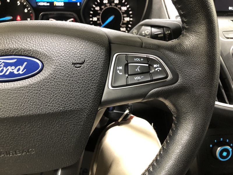 2016 Ford Focus SE photo 23