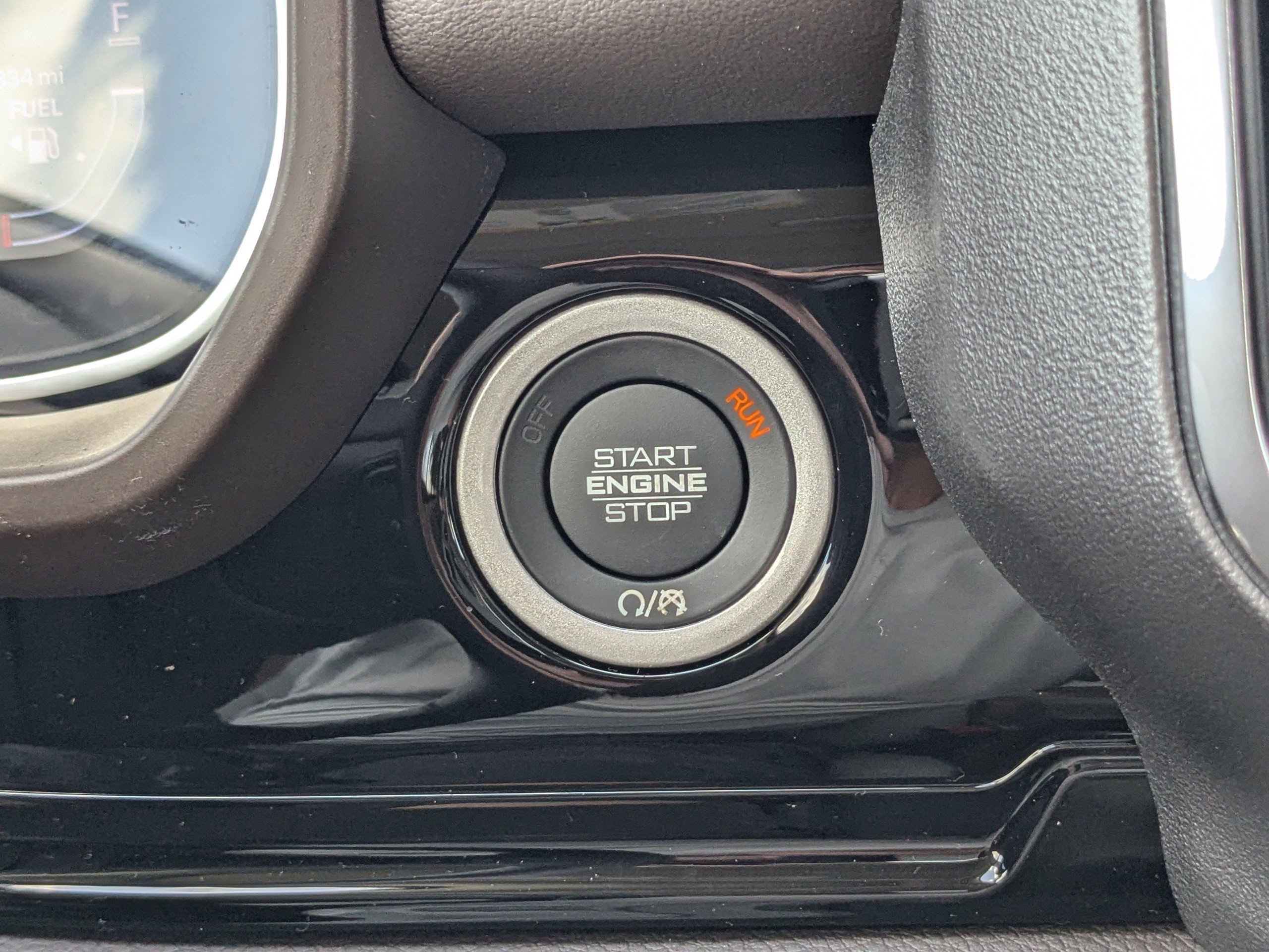 2025 Ram 1500 Laramie photo 23