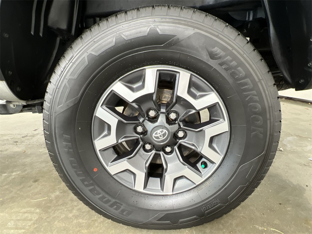 2023 Toyota Tacoma TRD Off-Road photo 15