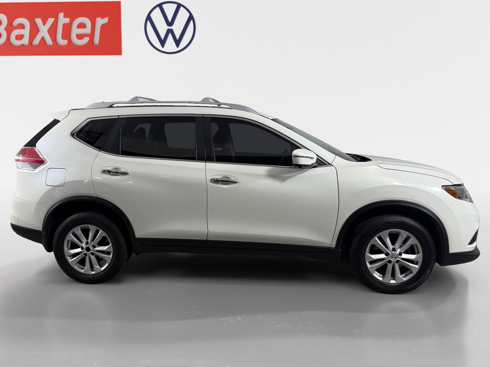 2016 Nissan Rogue SV photo 5