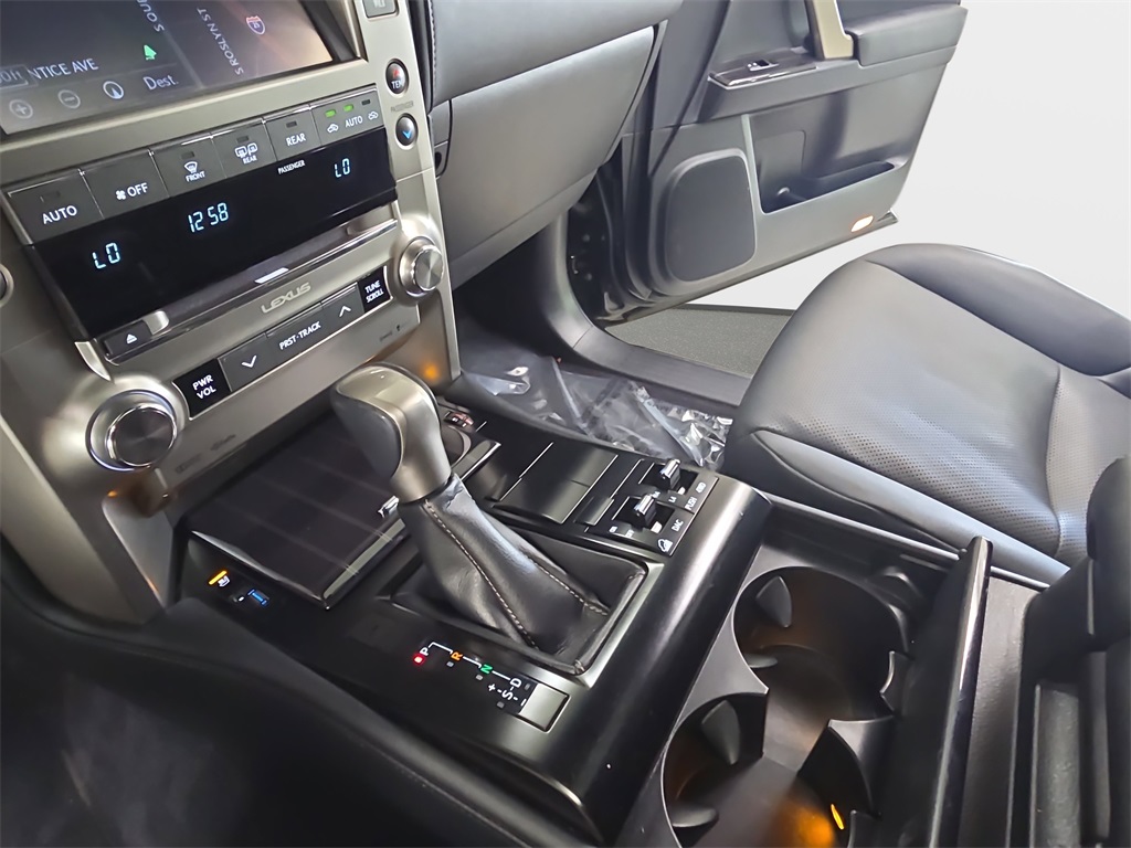 2021 Lexus GX 460 photo 18