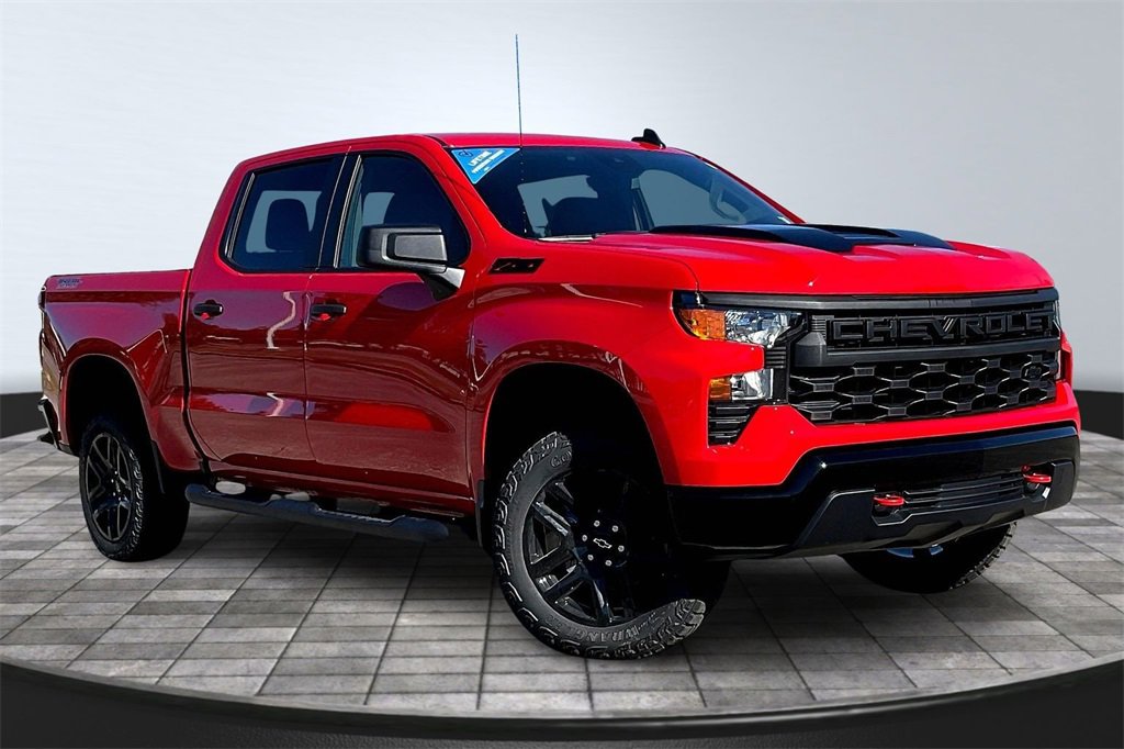 2026 Chevrolet Silverado 1500 Custom Trail Boss photo 2
