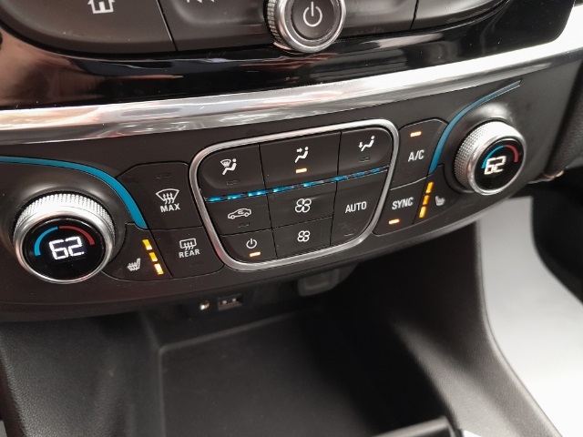 2020 Chevrolet Traverse RS photo 18