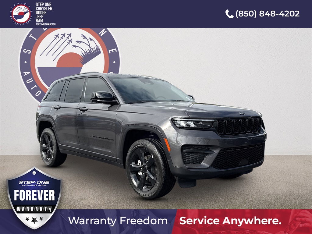 2025 Jeep Grand Cherokee Altitude's photo