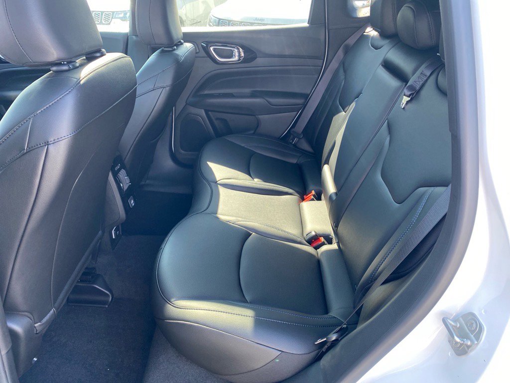 2025 Jeep Compass Limited photo 15