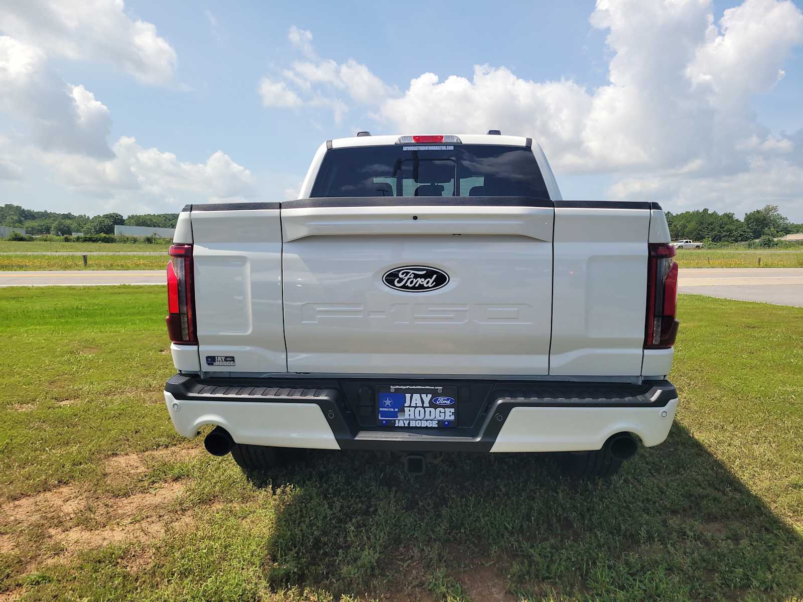 2025 Ford F-150 Lariat photo 4