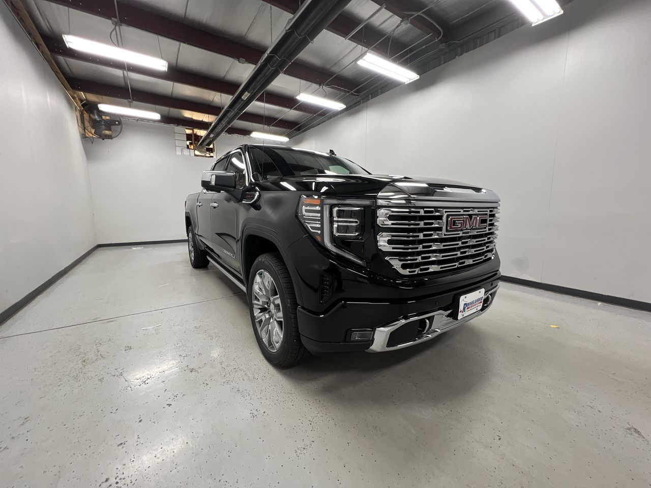 2026 Gmc Sierra 1500 Denali photo 2