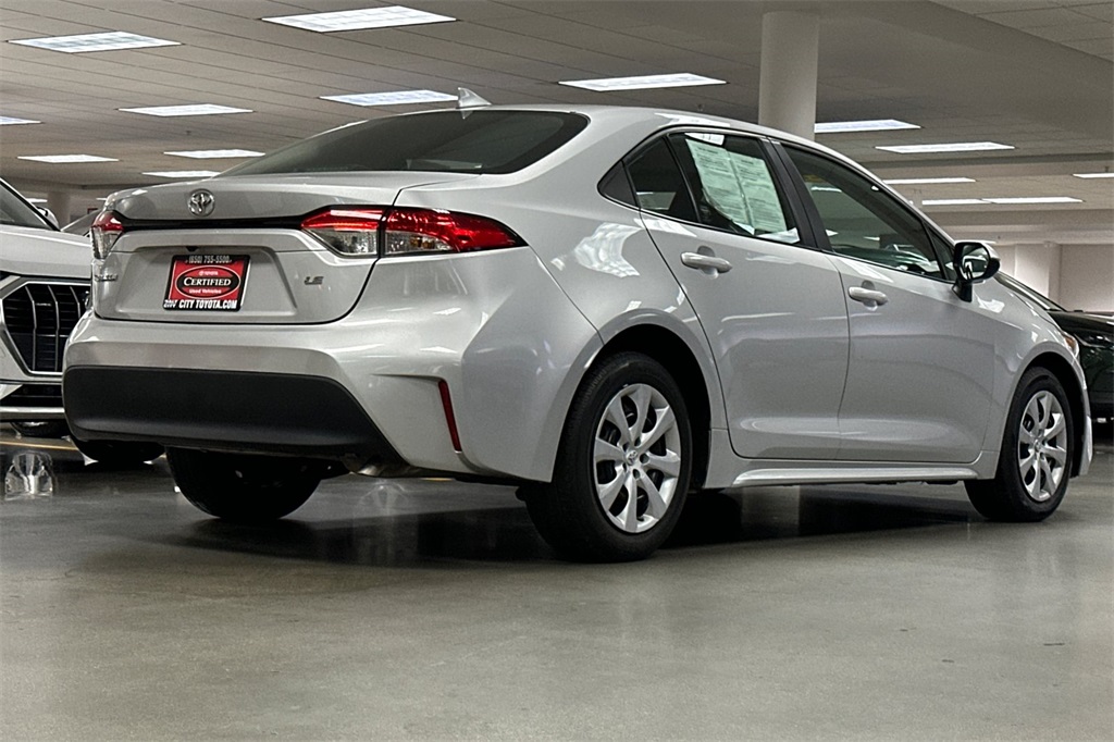 2023 Toyota Corolla LE photo 4