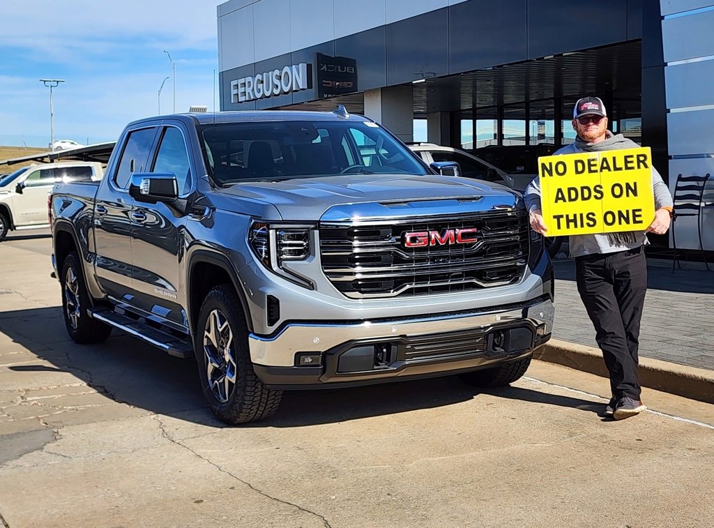 2026 GMC Sierra 1500 SLT's photo