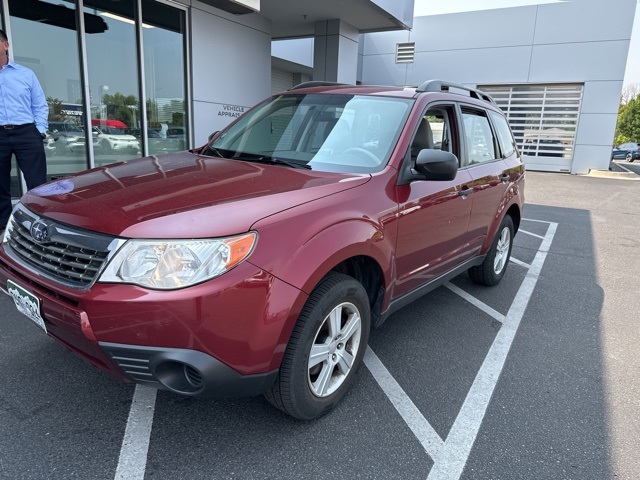 2010 Subaru Forester 2.5X photo 2