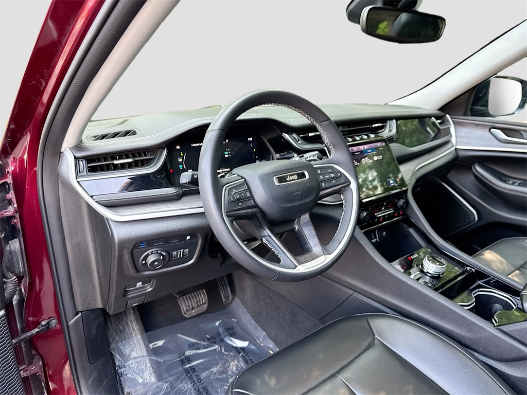 2023 Jeep Cherokee Base photo 6