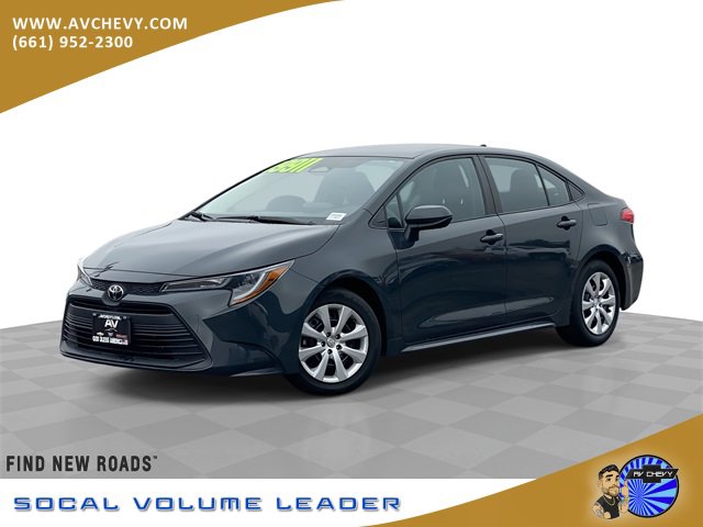 2024 Toyota Corolla LE's photo