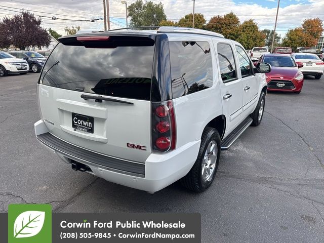 2008 Gmc Yukon Denali photo 3