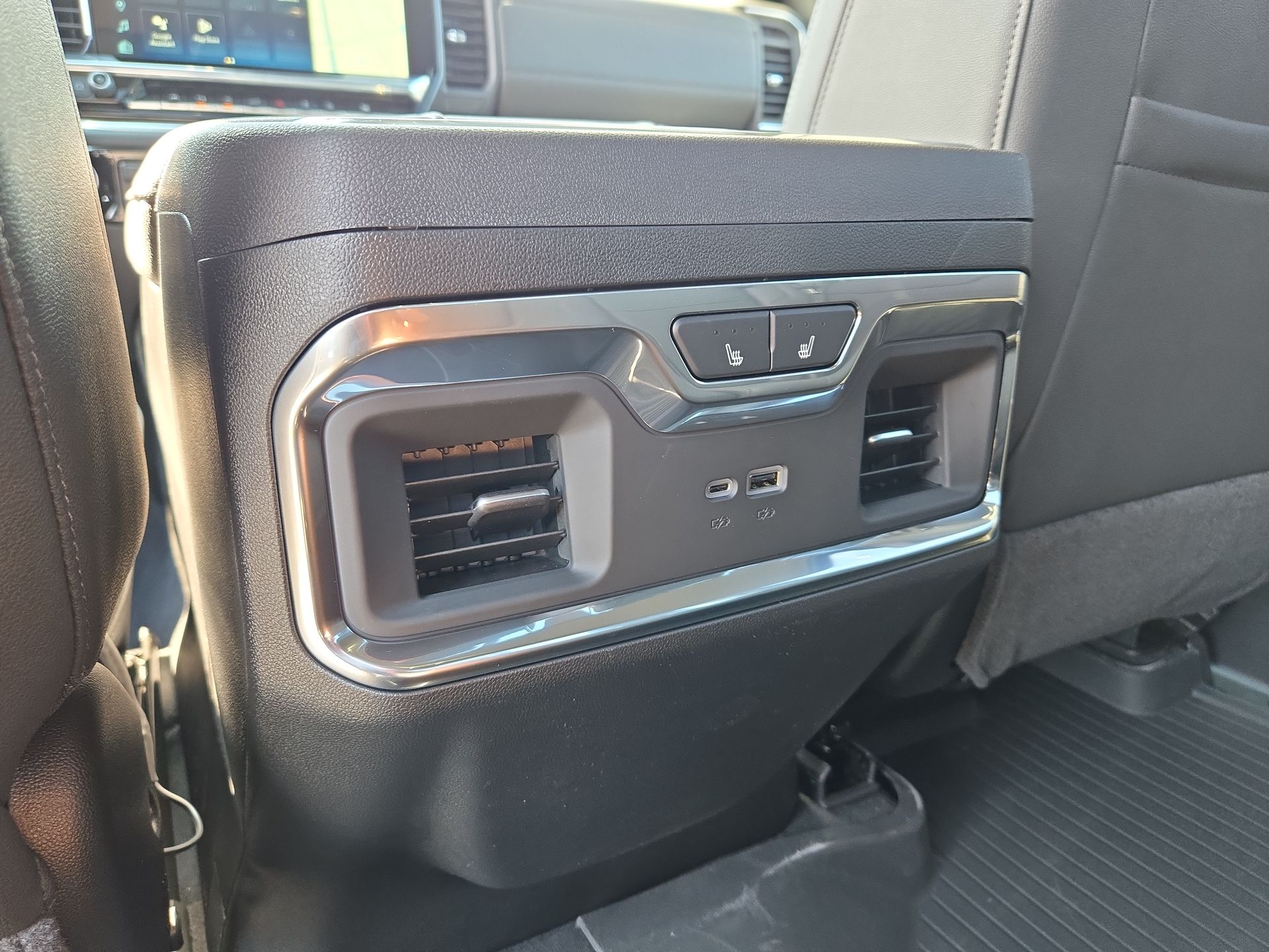 2025 Chevrolet Silverado 1500 LTZ photo 26