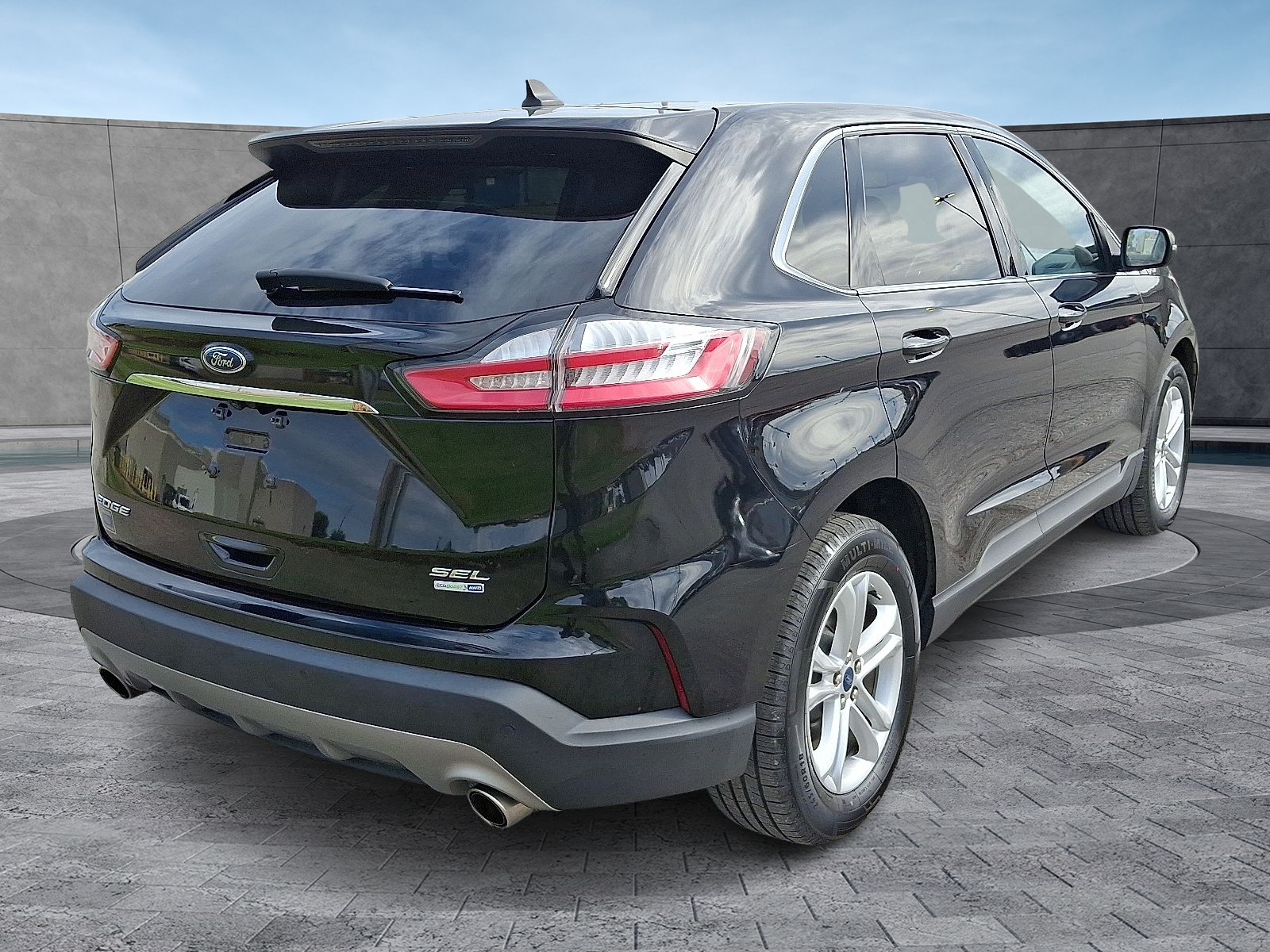 2020 Ford Edge SEL Sport photo 10